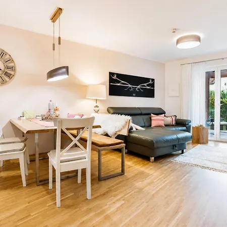 Lungau Residence Top 08 - Apartment mit privatem Garten