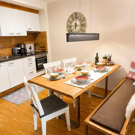 Daire Alpinum Residence Lungau Ferienwohnung Mit Garten *
